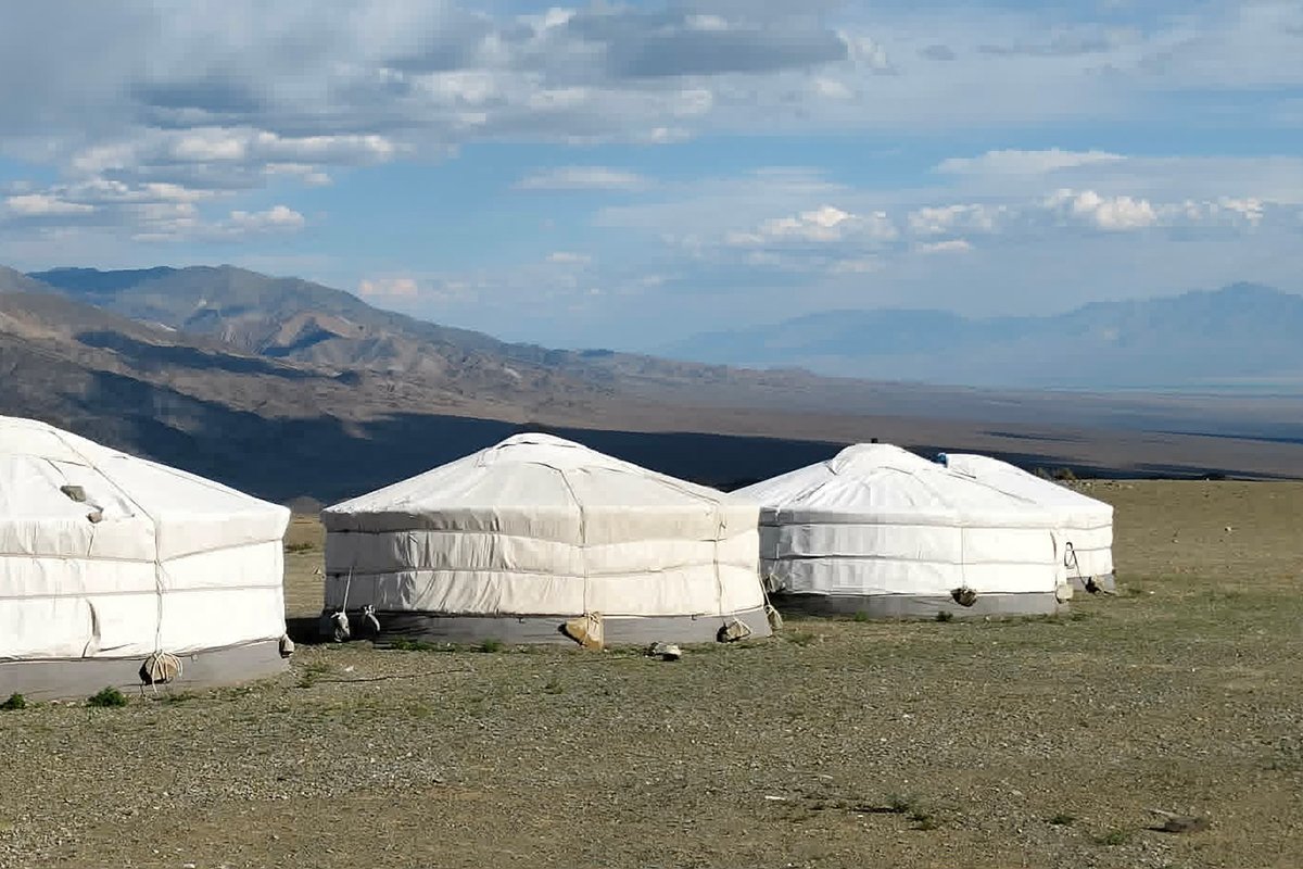Ger Camp Jargalant Mountain