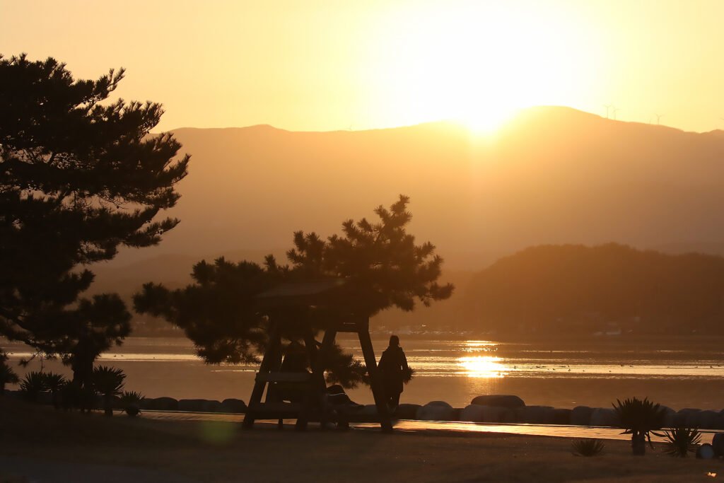 Sunset at Gangneung Lake